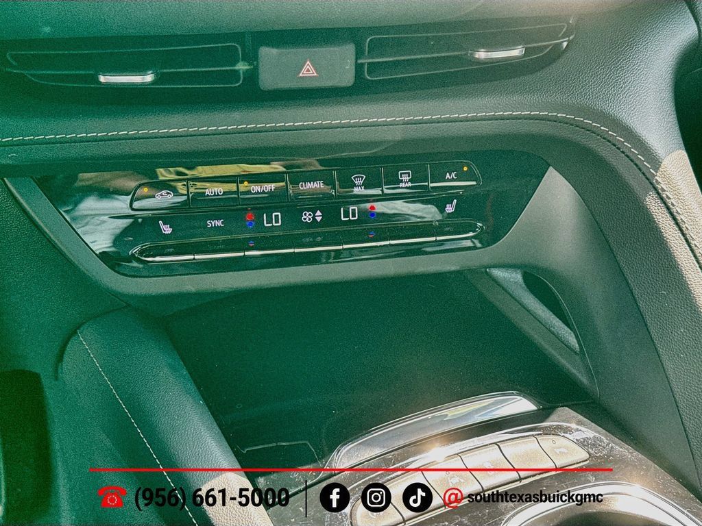 Used 2023 Buick Envision Essence w/ Sport Touring Package FWD image 18