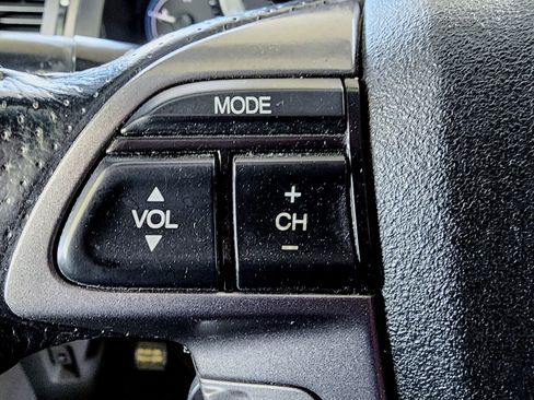 Used 2012 Honda Odyssey EX-L image 24