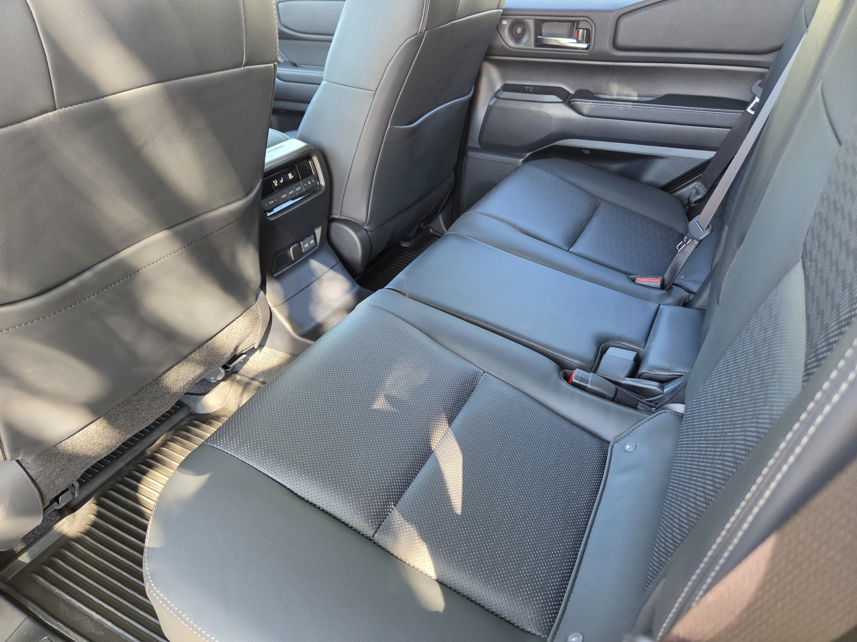 Used 2026 Toyota Land Cruiser w/ Premium Package AWD/4WD image 27