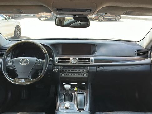 Used 2014 Lexus LS 460 AWD w/ Comfort Package image 26