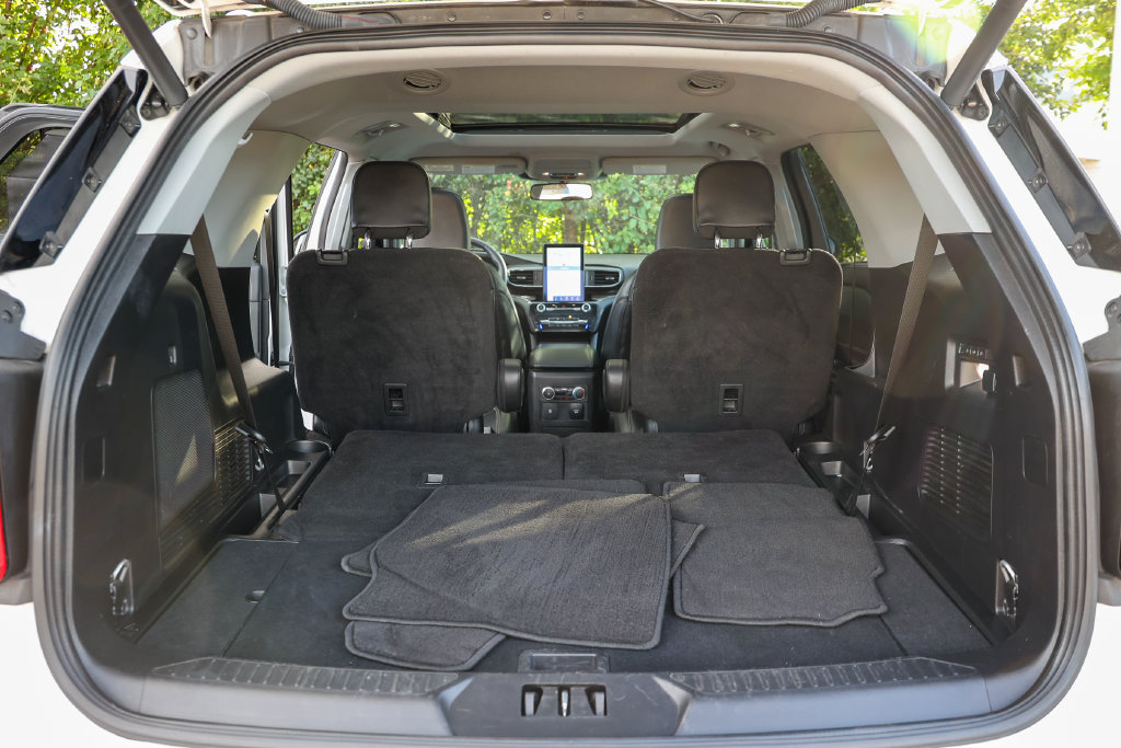 Certified 2023 Ford Explorer Limited w/ Limited Technology Package AWD/4WD image 39
