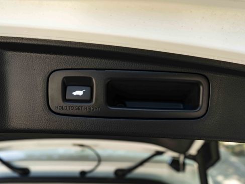 Used 2025 Honda CR-V EX-L image 45