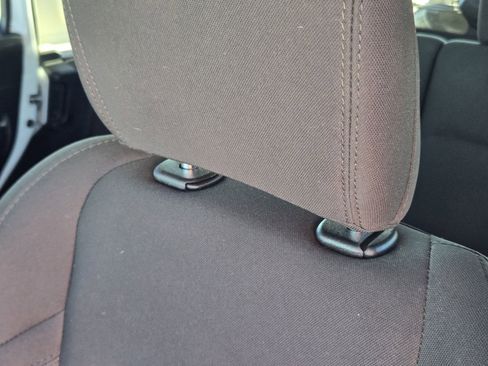 Used 2023 Jeep Wrangler Sport image 18