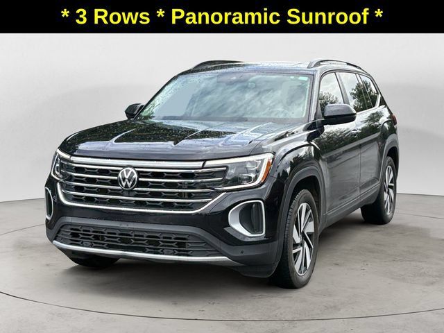 Used 2025 Volkswagen Atlas SE AWD/4WD image 1