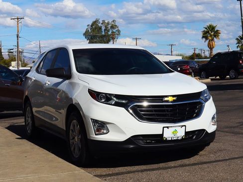 Used 2020 Chevrolet Equinox LS image 14