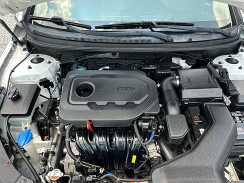 Used 2018 Hyundai Sonata SEL FWD image 16