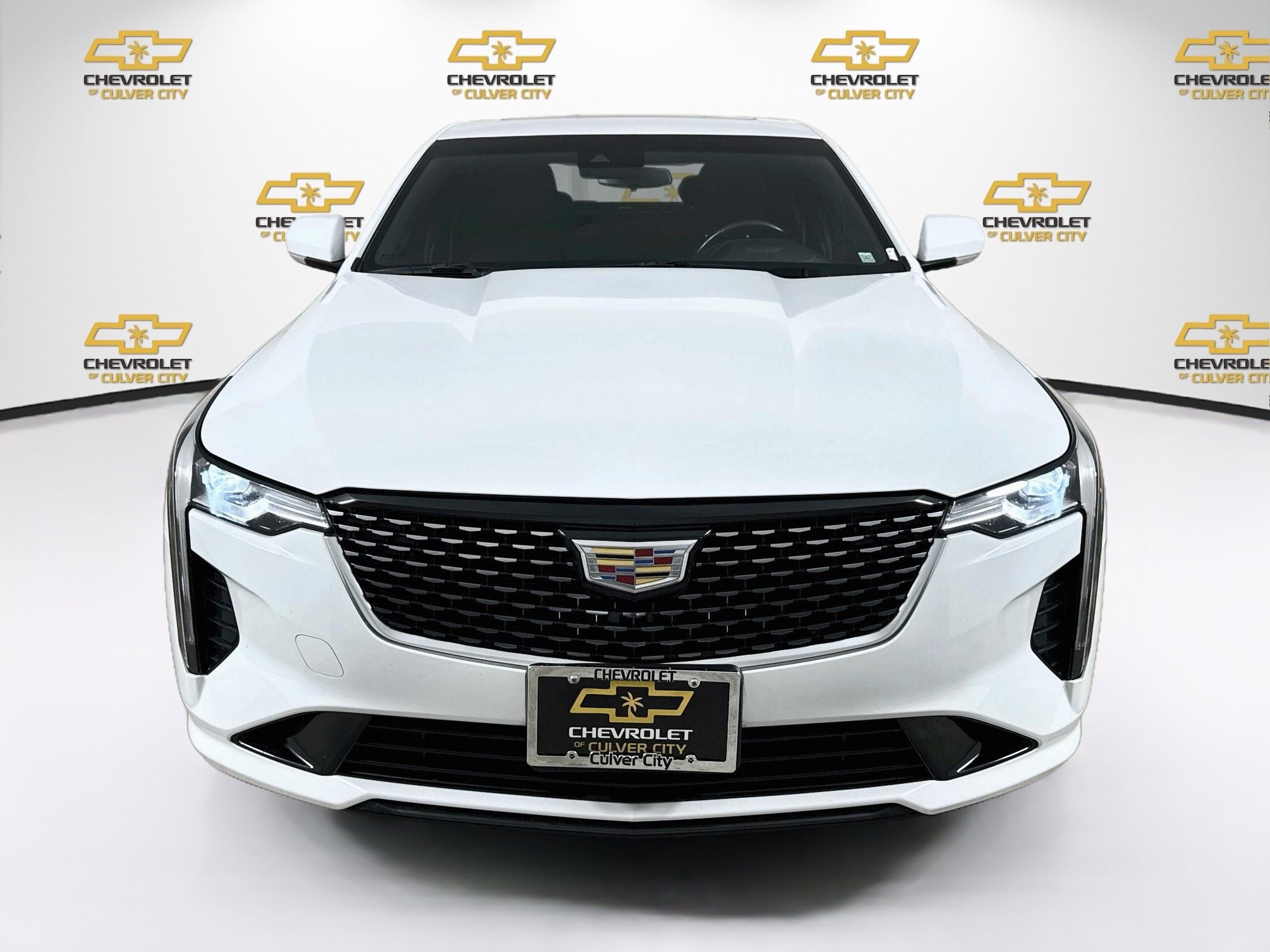 Used 2022 Cadillac CT4 Luxury w/ Sun And Sound Package RWD image 2