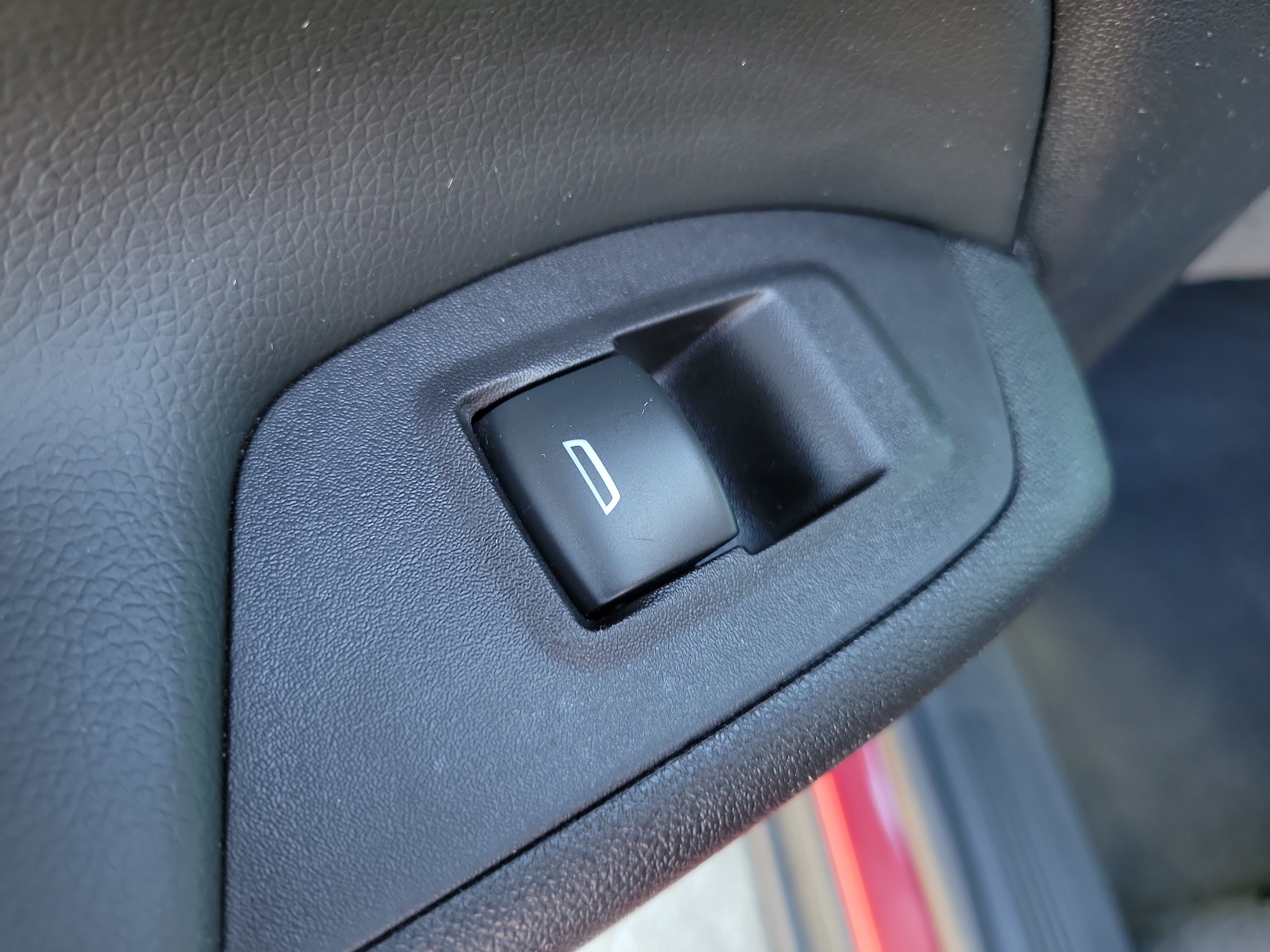 Used 2020 Chevrolet Equinox LT w/ Sport Edition FWD image 15