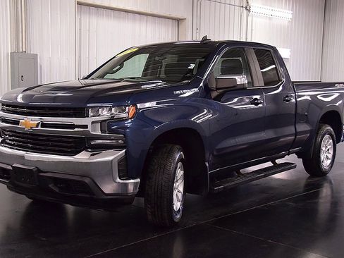 Used 2021 Chevrolet Silverado 1500 LT image 3