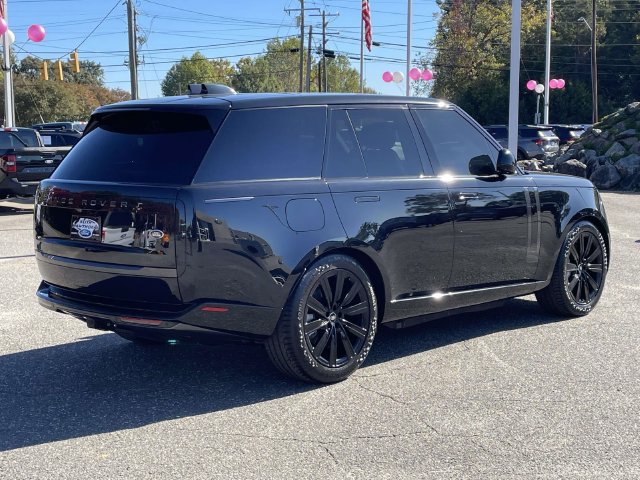 Used 2023 Land Rover Range Rover SE AWD/4WD image 6