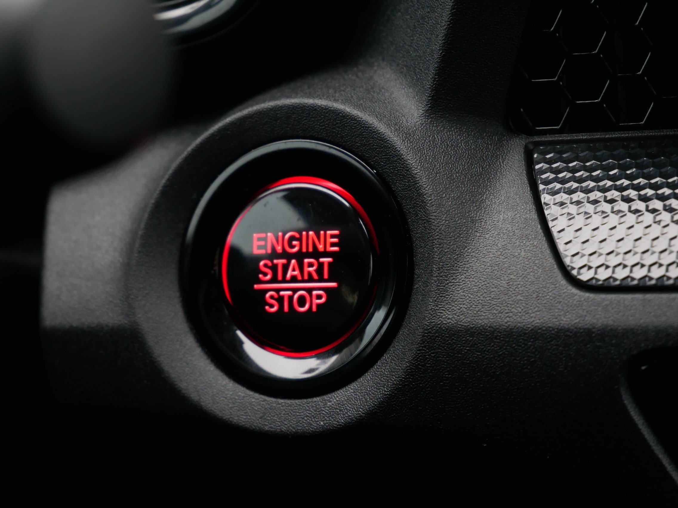 Certified 2025 Honda CR-V EX image 28
