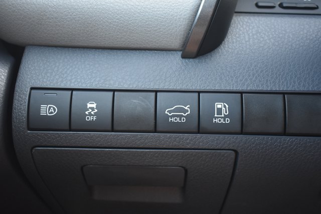 Used 2020 Toyota Camry SE FWD image 26