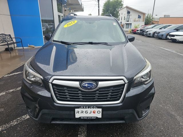 Used 2019 Subaru Forester Premium AWD/4WD image 3
