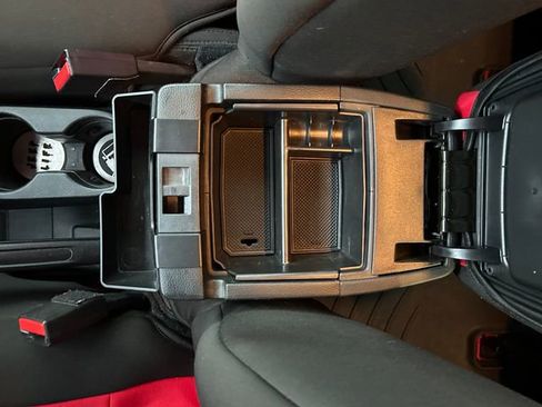 Used 2017 Jeep Wrangler Unlimited Sport image 25