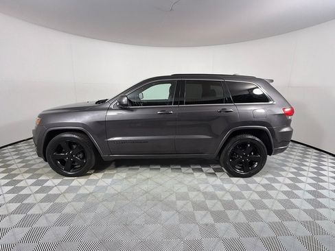 Used 2015 Jeep Grand Cherokee Altitude AWD/4WD image 7