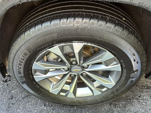 Used 2025 Chevrolet Equinox LT AWD/4WD image 35