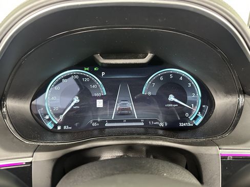 Used 2024 Genesis GV70 3.5T Sport w/ Sport Prestige Package AWD/4WD image 19