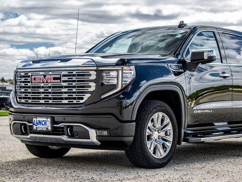 Used 2023 GMC Sierra 1500 Denali AWD/4WD image 18