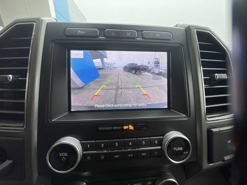 Used 2021 Ford Expedition XLT image 15