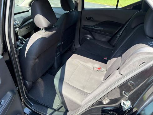 Used 2023 Nissan Kicks S FWD image 10