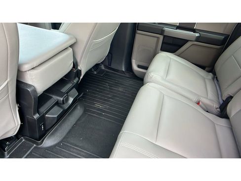 Used 2019 Ford F150 XLT image 17