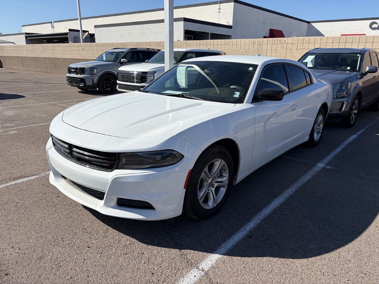 Used 2023 Dodge Charger SXT RWD image 4