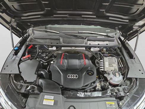 Used 2022 Audi SQ5 Premium Plus w/ Premium Plus Package AWD/4WD image 7