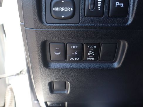 Used 2018 Toyota 4Runner Limited AWD/4WD image 22