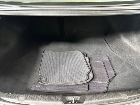 Used 2013 Hyundai Elantra Limited w/ Technology Pkg image 26