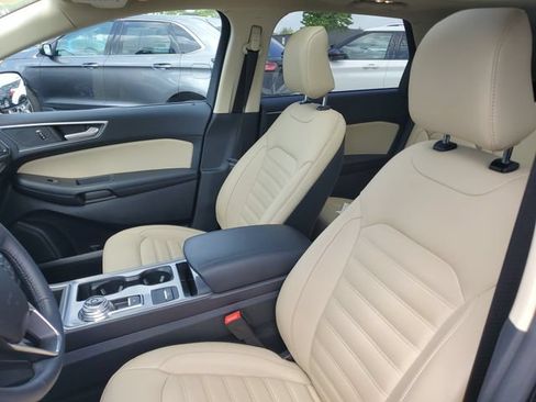 Certified 2023 Ford Edge SEL w/ Convenience Package AWD/4WD image 8
