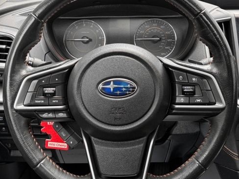Used 2019 Subaru Crosstrek 2.0i Limited w/ Moonroof Package w/Navigation AWD/4WD image 18