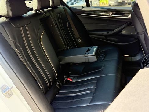 Used 2018 BMW M550i xDrive AWD/4WD image 16