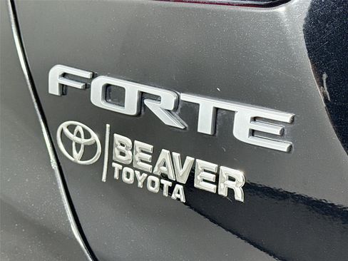 Used 2024 Kia Forte LXS image 11