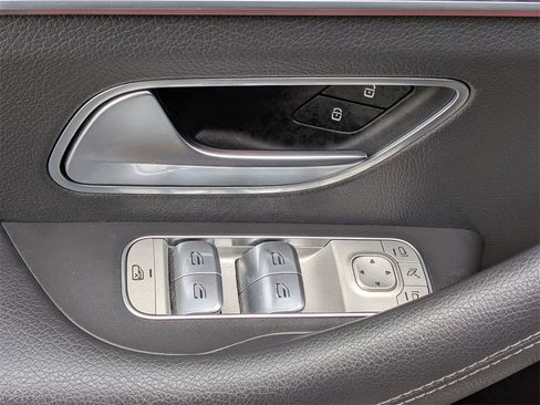 Used 2020 Mercedes-Benz GLE 350 4MATIC image 12