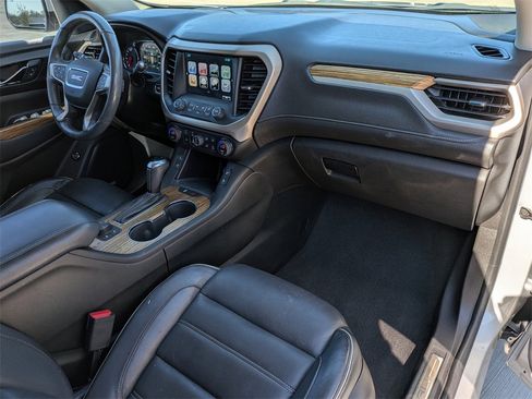Used 2017 GMC Acadia Denali w/ Technology Package image 27