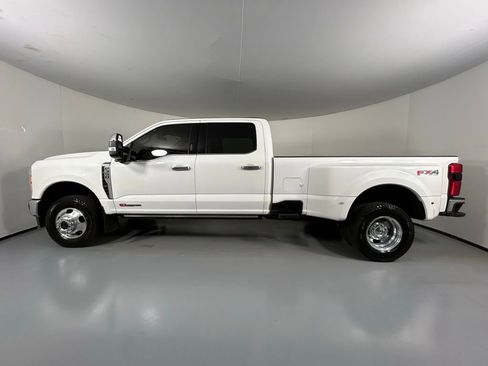 Used 2024 Ford F350 Lariat w/ Lariat Ultimate Package AWD/4WD image 4