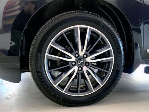 Used 2017 INFINITI QX60 Luxe w/ Deluxe Technology Package image 7