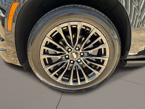 Used 2026 Cadillac Escalade Platinum Sport AWD/4WD image 6