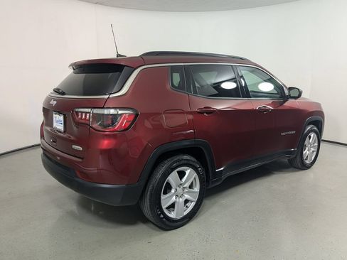 Used 2022 Jeep Compass Latitude FWD image 7
