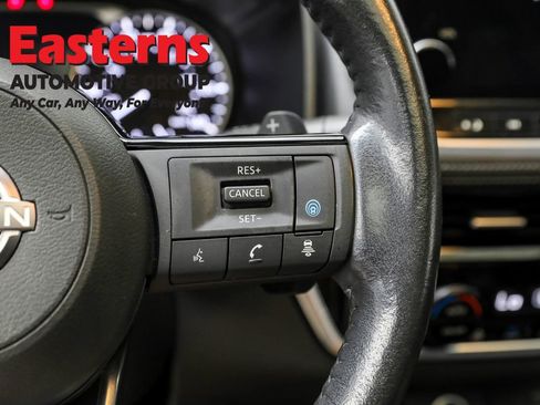 Used 2022 Nissan Rogue SL w/ SL Premium Package image 24