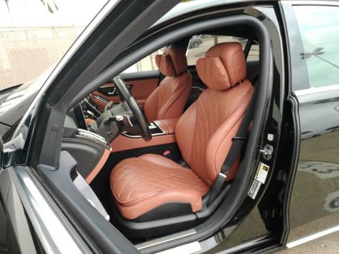 Used 2022 Mercedes-Benz S 580 4MATIC Sedan image 6