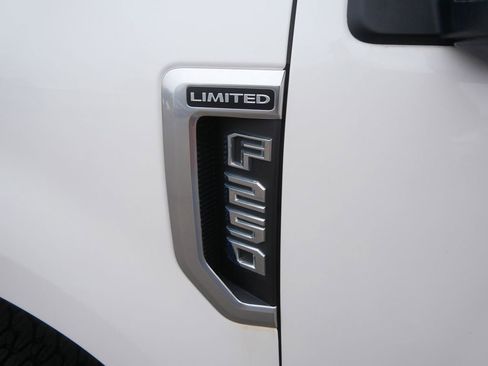 Used 2018 Ford F250 Limited w/ FX4 Off-Road Package image 10