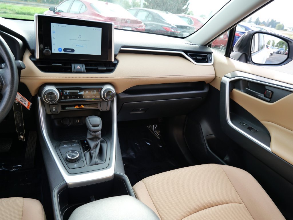 Certified 2025 Toyota RAV4 LE AWD/4WD image 14