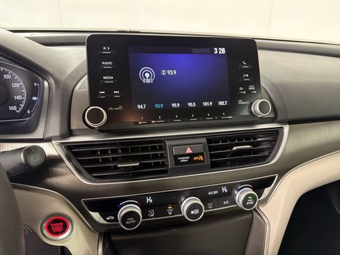 Used 2020 Honda Accord LX image 18