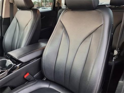 Certified 2023 Lincoln Nautilus FWD w/ Premium Package image 6