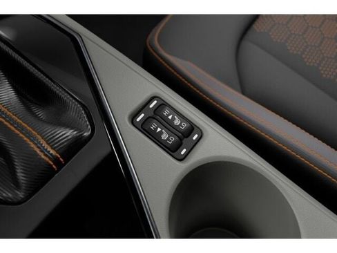 Certified 2025 Subaru Crosstrek 2.5i Limited w/ Popular Package #3A image 21