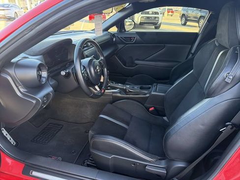 Used 2022 Toyota GR86 Premium RWD image 23