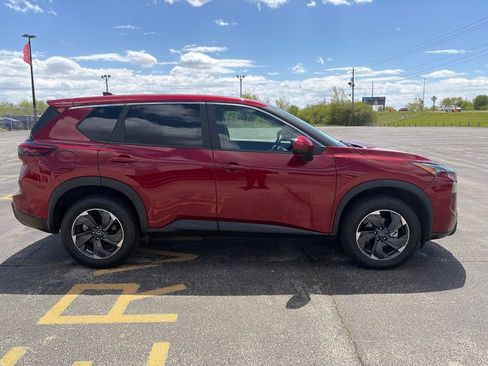 Used 2025 Nissan Rogue SV FWD image 7