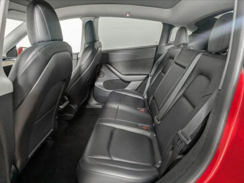 Used 2023 Tesla Model Y Long Range image 17