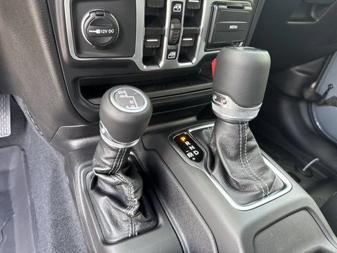New 2026 Jeep Wrangler Unlimited Sahara AWD/4WD image 31